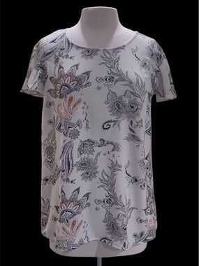 White Paisley Short Sleeve Women's Tee